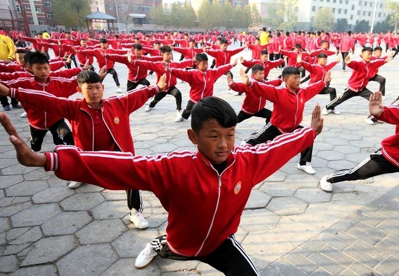 小孩上少林學(xué)武術(shù)好嗎?孩子送到少林學(xué)武功好不好