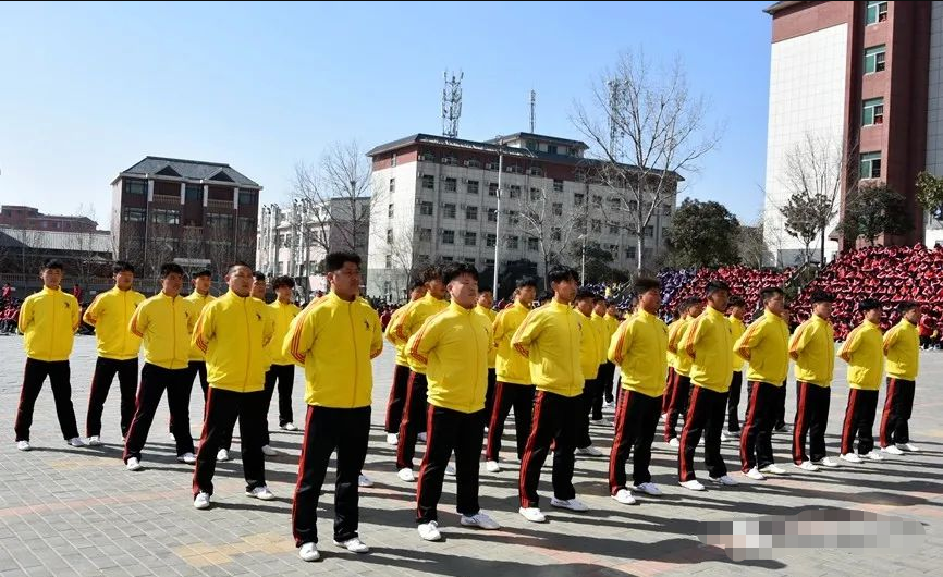 嵩山少林文武學(xué)校