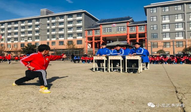 嵩山少林武校招收條件是啥？小孩多大可以學(xué)武術(shù)？