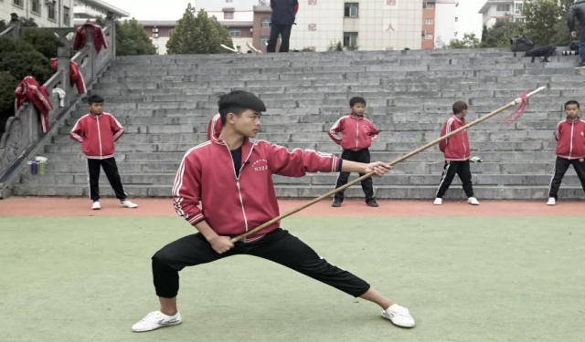 嵩山少林文武學(xué)校