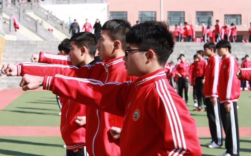 嵩山少林武校報(bào)名流程是怎樣的？全國(guó)統(tǒng)一招生條件嗎？