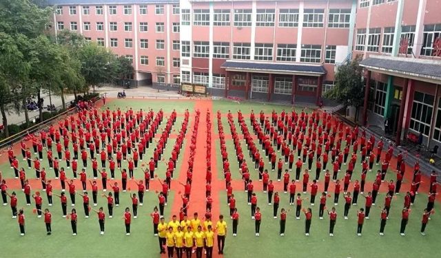 登封少林武校招生條件中對年齡怎么要求的？習(xí)武好不好呢？