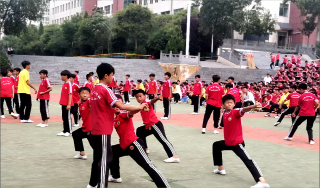 嵩山少林武校女孩招生學(xué)習(xí)武術(shù)要滿足哪些條件？