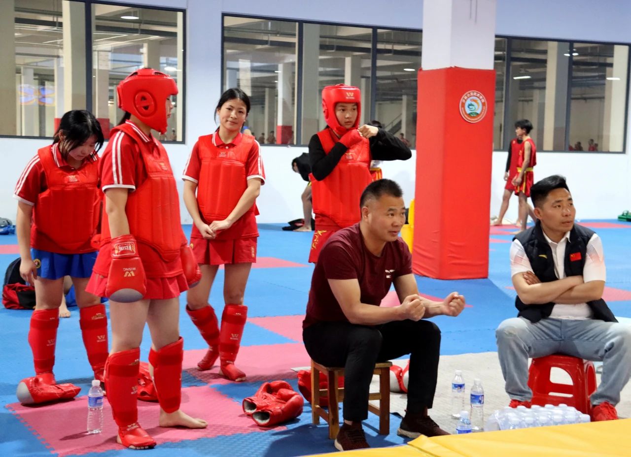 少林小龍武校