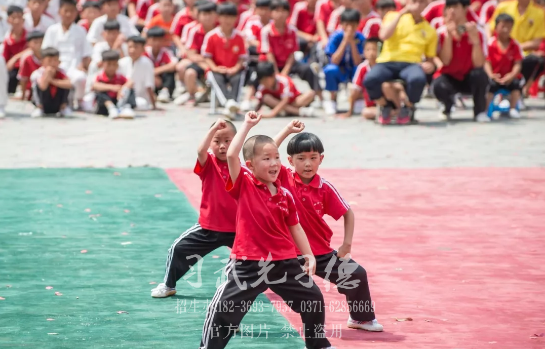 河南少林文武學(xué)校學(xué)費(fèi)多少錢,河南文武學(xué)校收費(fèi)