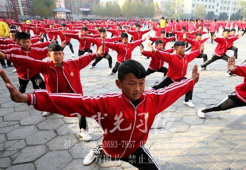 學武功,少林學校一年多少學費,嵩山武校收費